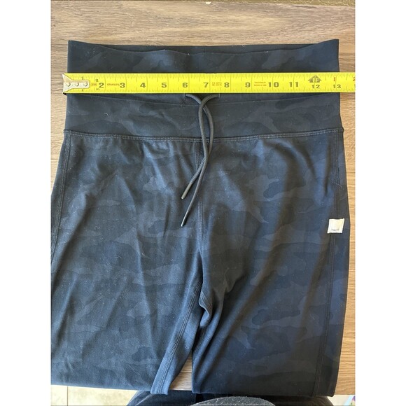 Vuori Rise And Shine Leggings, Womens Size Medium, Black Camo, Drawstring - Picture 10 of 14